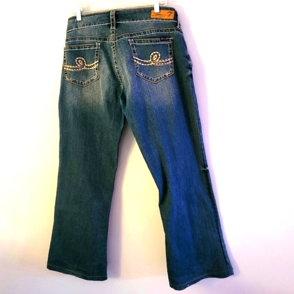 Plus Size 32 Seven7 Women's Distressed Bootcut Denim Jeans - Picture 2 of 16